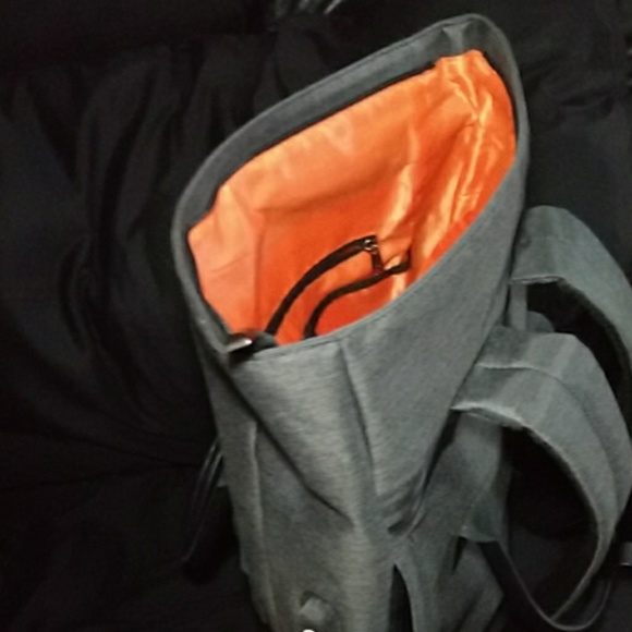 Backpack - Picture 5 of 7